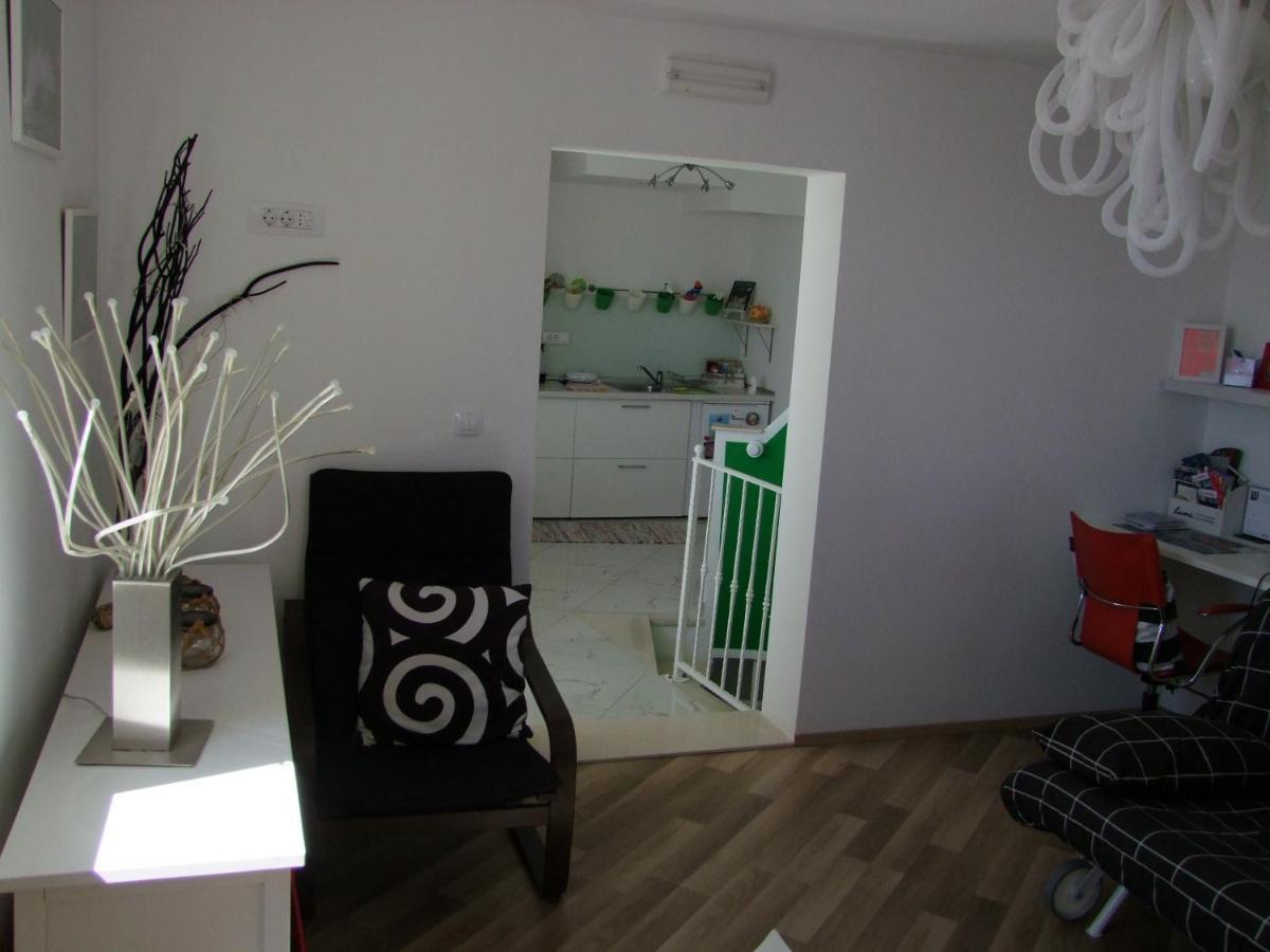 A Bright Hideaway Apartament