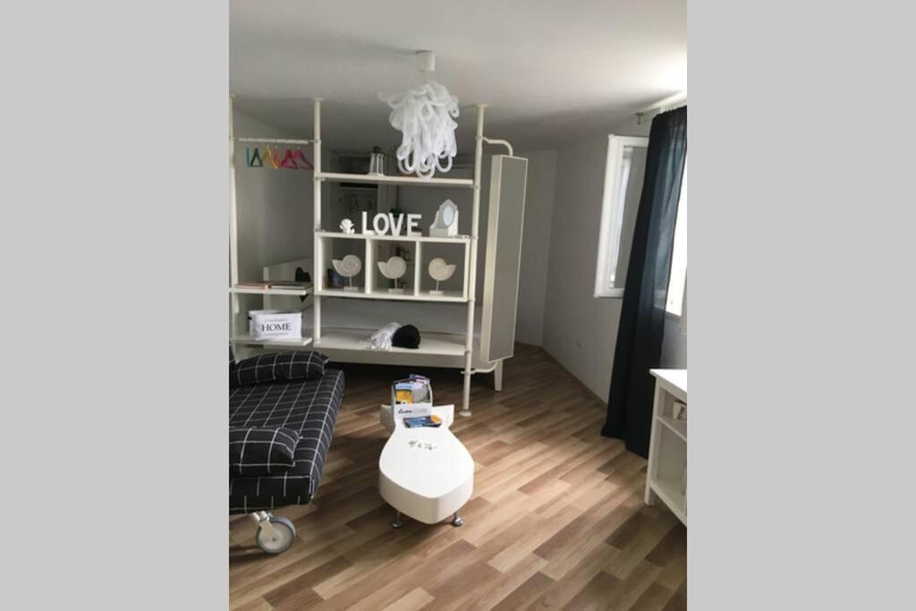 A Bright Hideaway Apartament