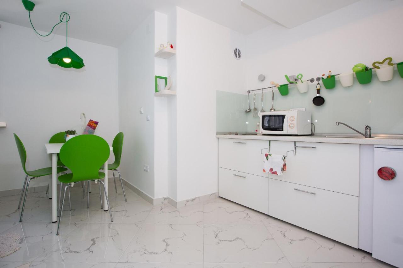 Apartament A Bright Hideaway *